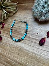 Load image into Gallery viewer, 6 mm sterling silver pearls bracelet with blue opal