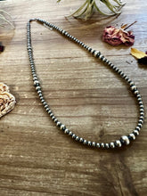 Load image into Gallery viewer, 18 inch Graduated Sterling Silver Pearls necklace