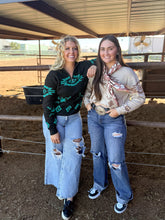 Load image into Gallery viewer, BLACK Calhoun Pullover