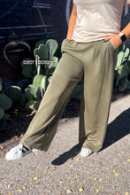 Load image into Gallery viewer, Texline Olive Trousers