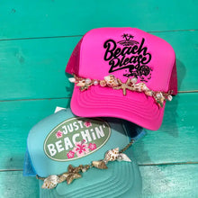 Load image into Gallery viewer, Seashell &amp; Pearl Trucker Hat Chain
