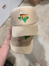 Load image into Gallery viewer, Texas Scene Trucker Hat