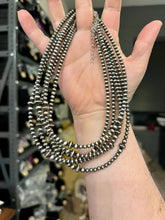 Load image into Gallery viewer, 3 size Sterling Silver Pearls choker