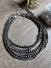 Load image into Gallery viewer, 3 size Sterling Silver Pearls choker